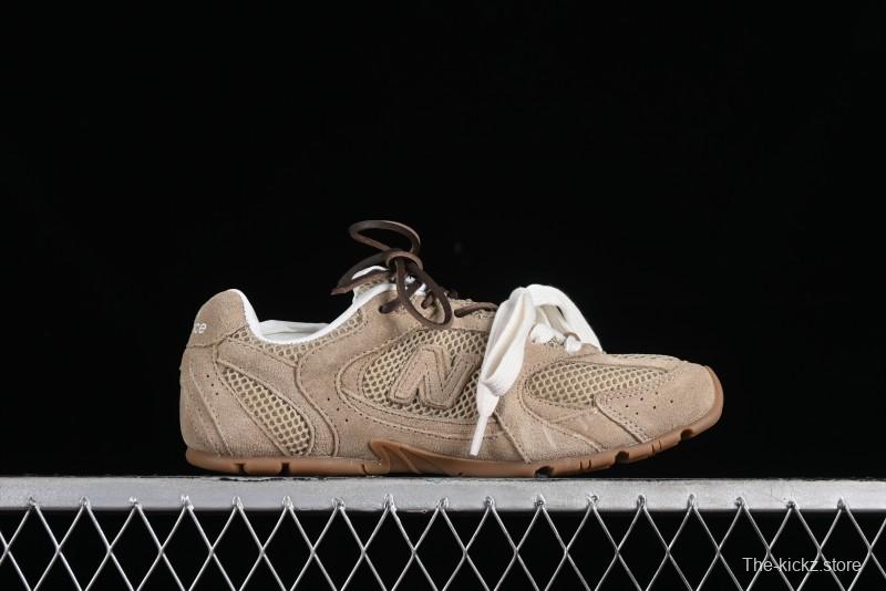 Miu Miu x New Balance 530 Low-Top Retro Running Sneakers with Dual Lace Design - G.D4