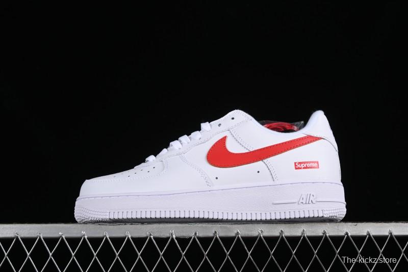 Nike Supreme x Air Force 1 Low Casual Sneakers with Full-Grain Leather and 3/4 Air Cushion - CU9225-101
