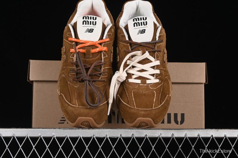 Miu Miu x New Balance 530 Low-Top Retro Running Shoes with Deconstructed Design - 38165