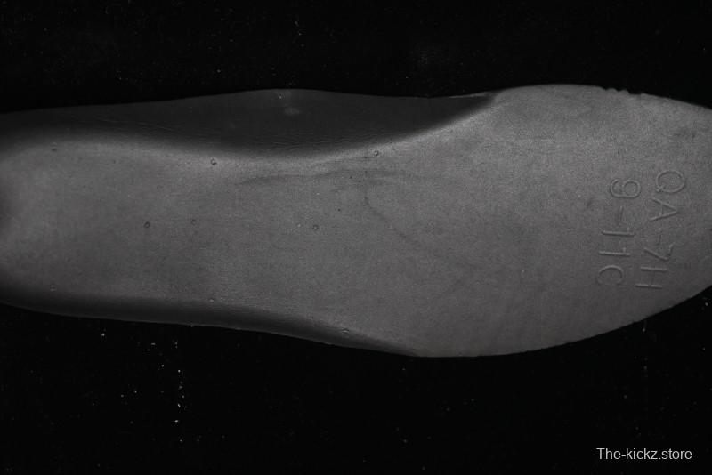 Nike Air Jordan 1 Low OG "Howard University" Casual Sneakers with Blue Toe and Red Heel - HQ2993-100