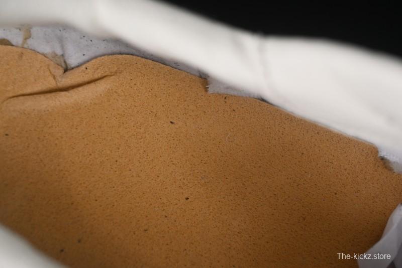 Golden Goose Marathon Comfortable Low-Top Lifestyle Sneakers in White Black - H8D4