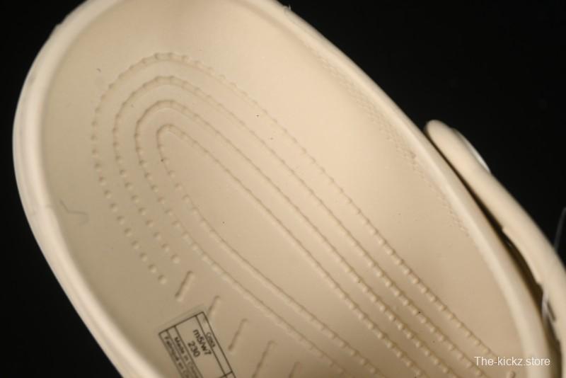 Crocs Classic Clog Two-Way Beach Sandals with Ventilation Holes - B.D4