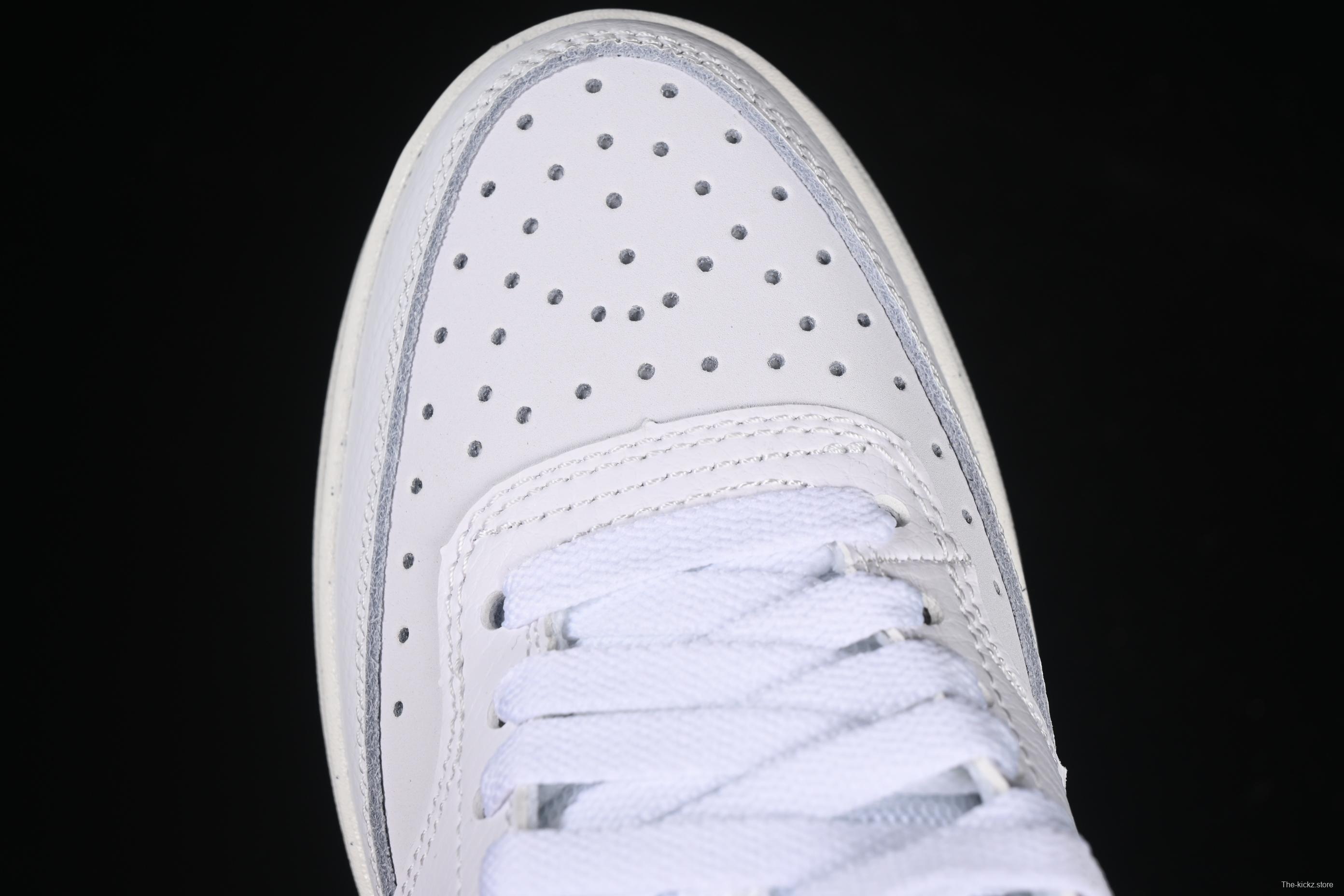 Nike Court Vision Alta Thick-Sole Casual Sneakers for Campus Wear - DZ5394-105