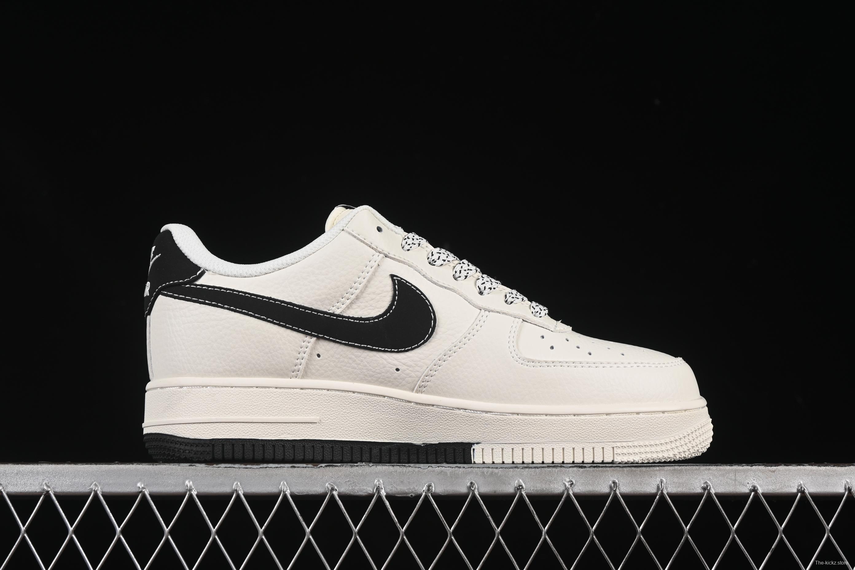 Nike Air Force 1'07 Low Gucci Collaboration Dual-Tone Mini Swoosh Casual Sneakers - CS5288-009