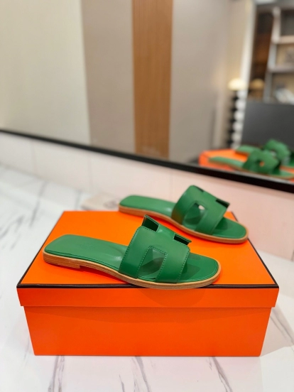 2025 Women Hermès Green Leather Slippers