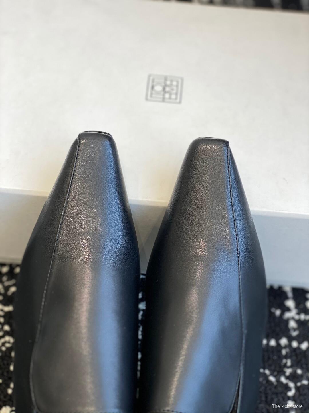 2025 Women Toteme Black Leather Slip-On Loafers