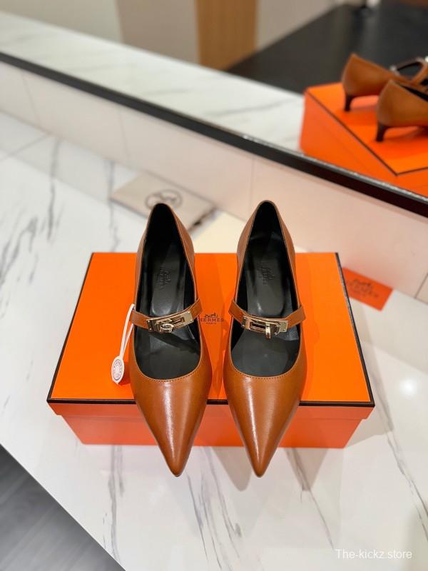 2025 Women Hermès Brown Leather Pumps KFY00330