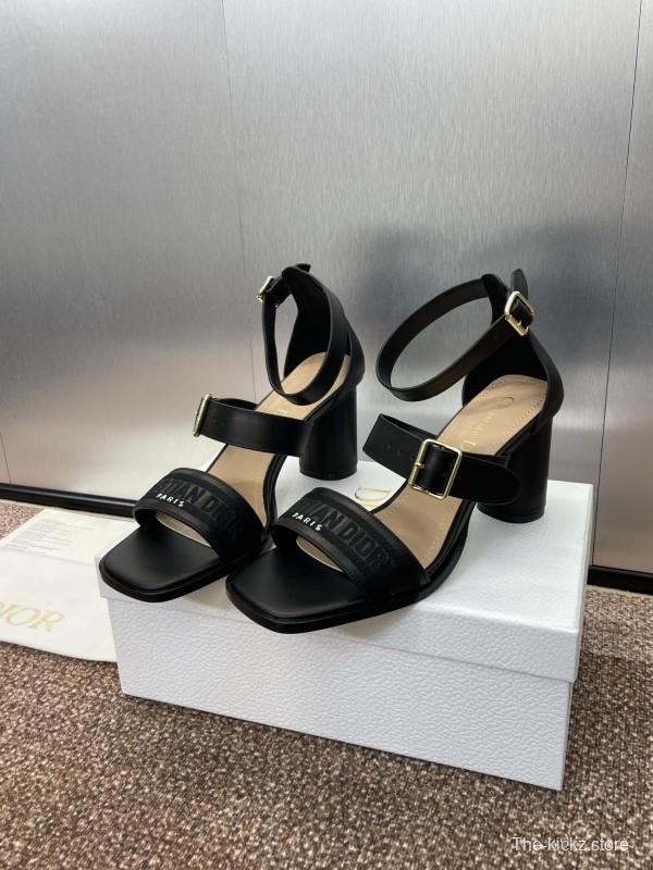2025 Women Dior Black Leather Sandals Buckle KFY00310
