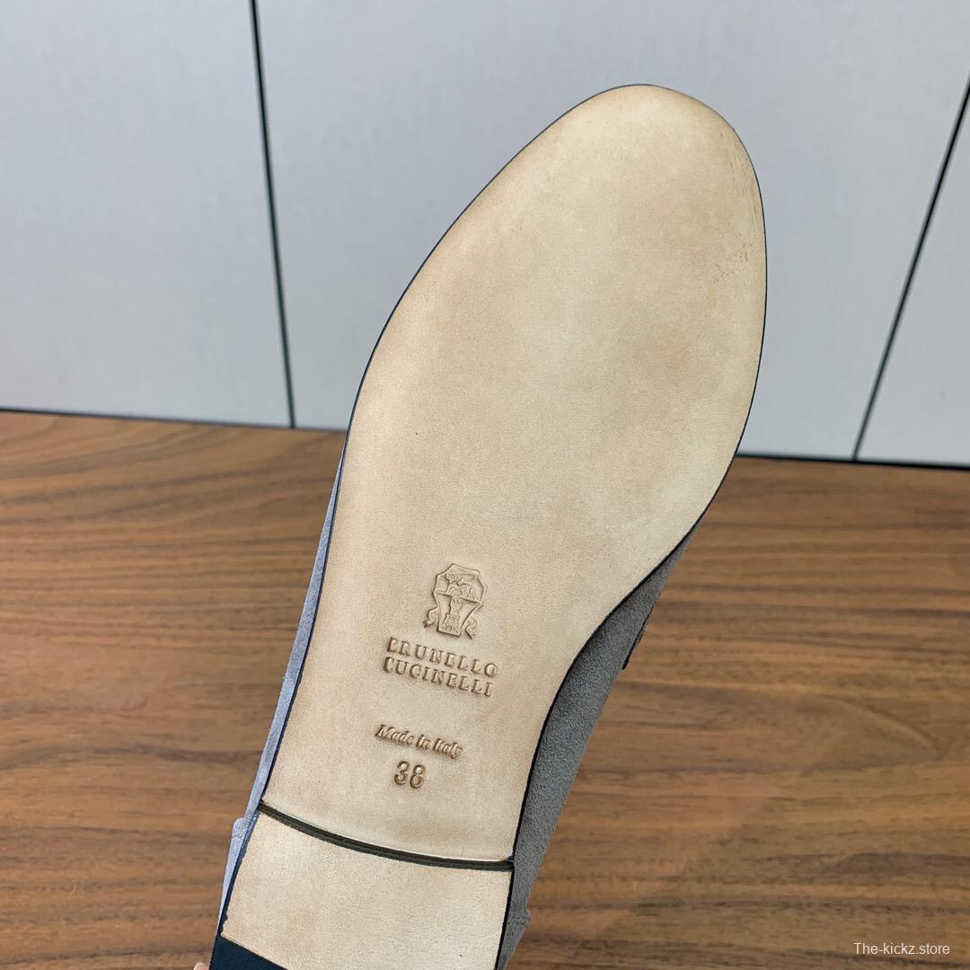 2025 Men Brunello Cucinelli Grey Suede Loafers Handcrafted Leather Sole KFY00300(M)