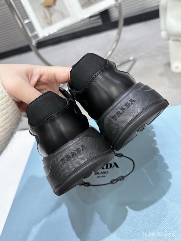 2025 Unisex Prada Black Leather Sneakers KFY00310
