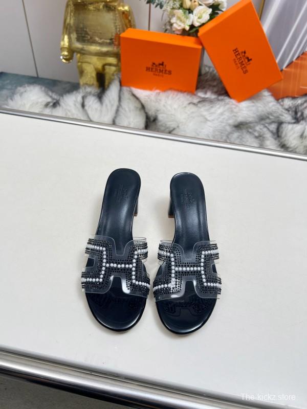 2025 Women Hermès Black Leather Slippers H Pattern MJ00180