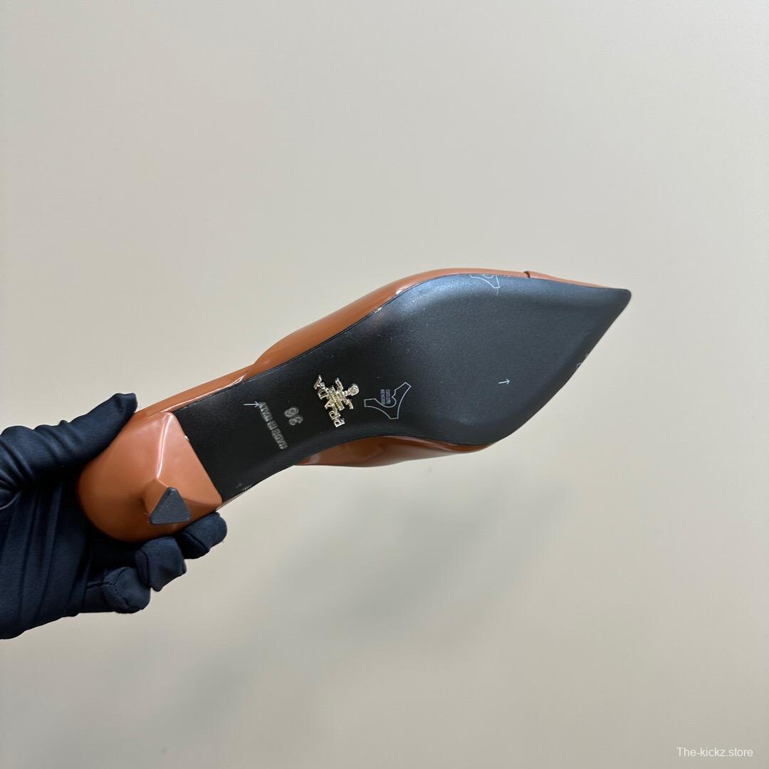 2025 Women Prada Brown Leather Mules KFY00310