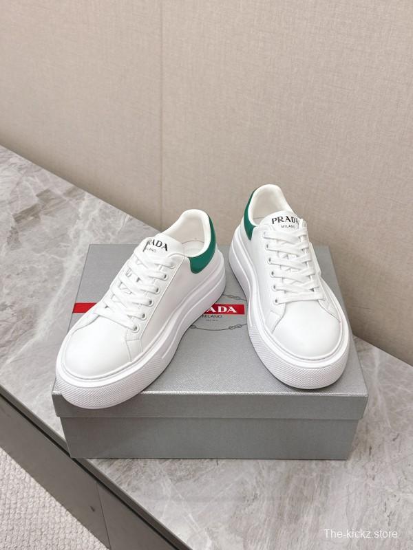 2025 Unisex Prada White Green Calf Leather Sneakers KFY00290