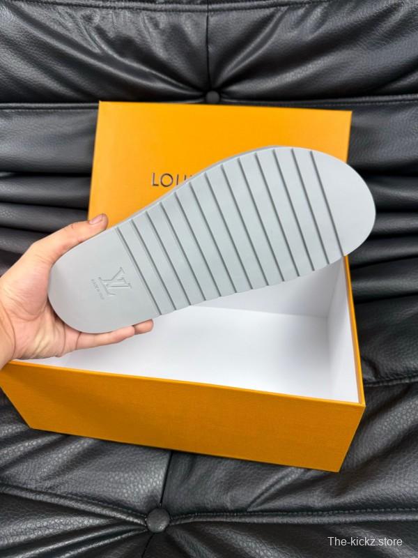 2025 Men Louis Vuitton White Leather Slippers AS00170