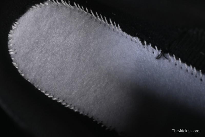 Nike Air Max Plus Retro Running Shoes with Air Cushion Technology - 604133-050