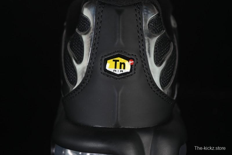 Nike Air Max Plus Retro Running Shoes with Air Cushion Technology - HJ9743-001