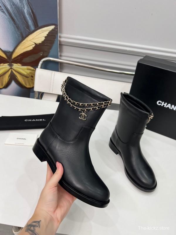 Chanel 2025 SS Quilted Leather Chain CC Flat Ankle Boots - LY00400
