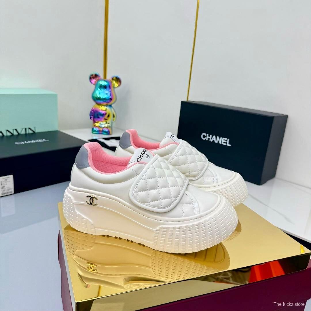 Chanel 2025/SS Panda Loafers Bread Shoes - LY00330