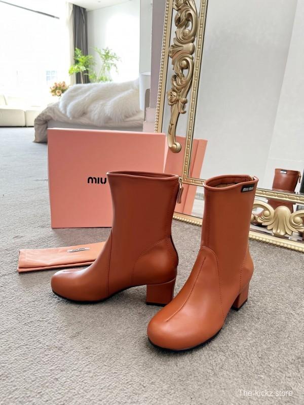 Miu Miu Fall/Winter 2025 Runway Dreamy Night City Heels - LY00290