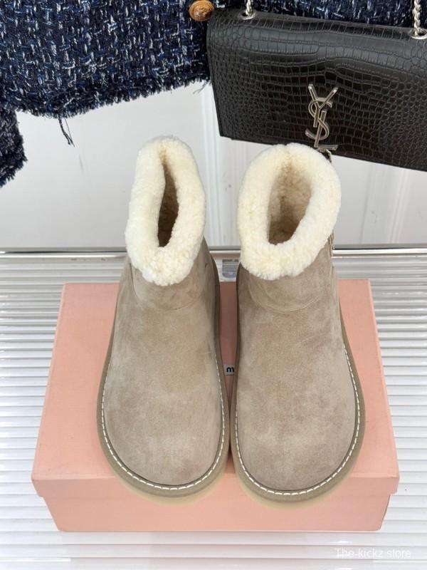 Miu Miu Retro Shearling Platform Snow Boots - KFY00300