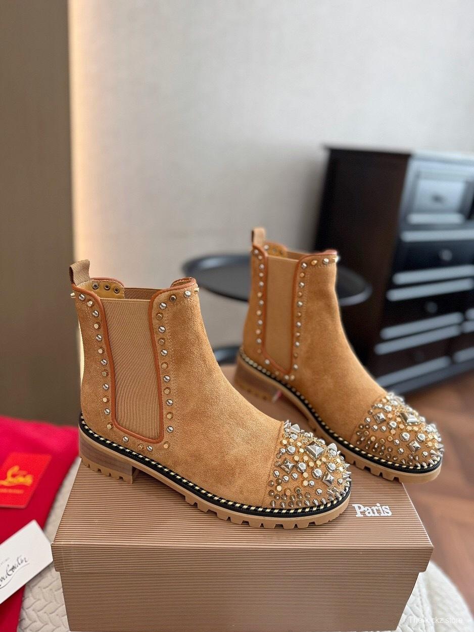 Christian Louboutin Fall/Winter 2025 Boots with Studded Toe Design - LY00350