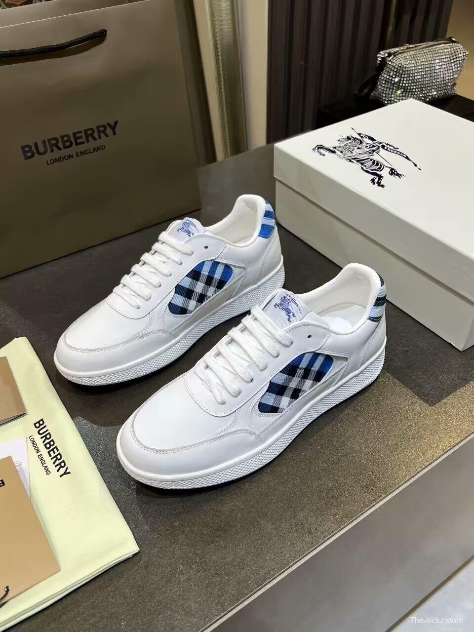 Burberry 2025/SS Italian-Made Sneakers with Equestrian Knight Design Label - KFY00300