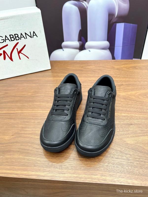 Dolce & Gabbana 2025 SS Casual Shoes with Exaggerated Fashion Style - AS00270
